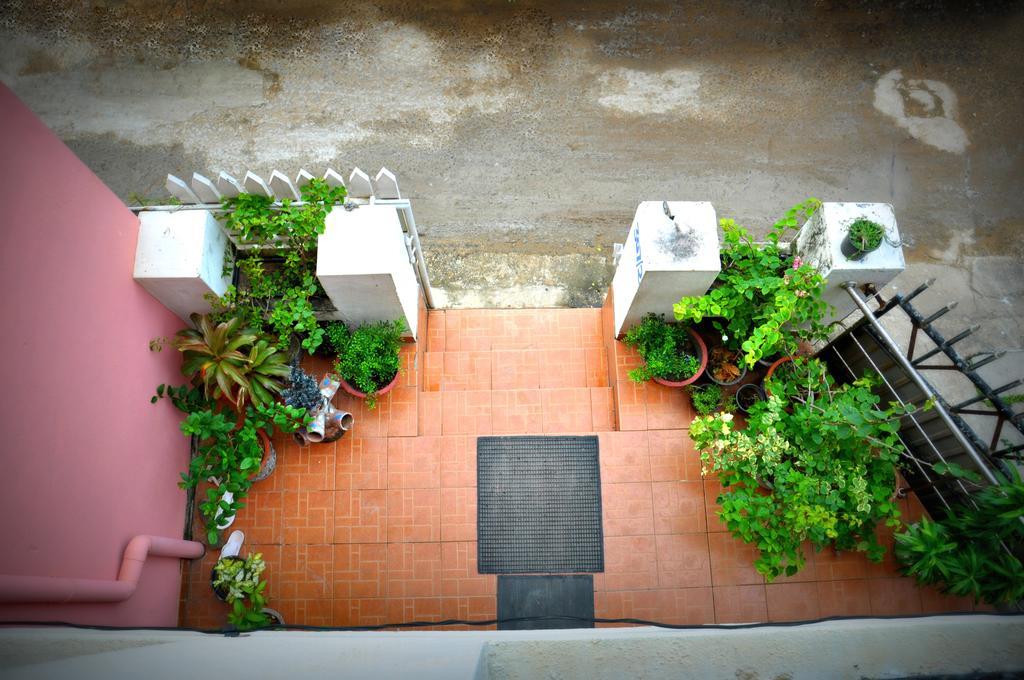 Blumarine Guest House Negombo Kültér fotó