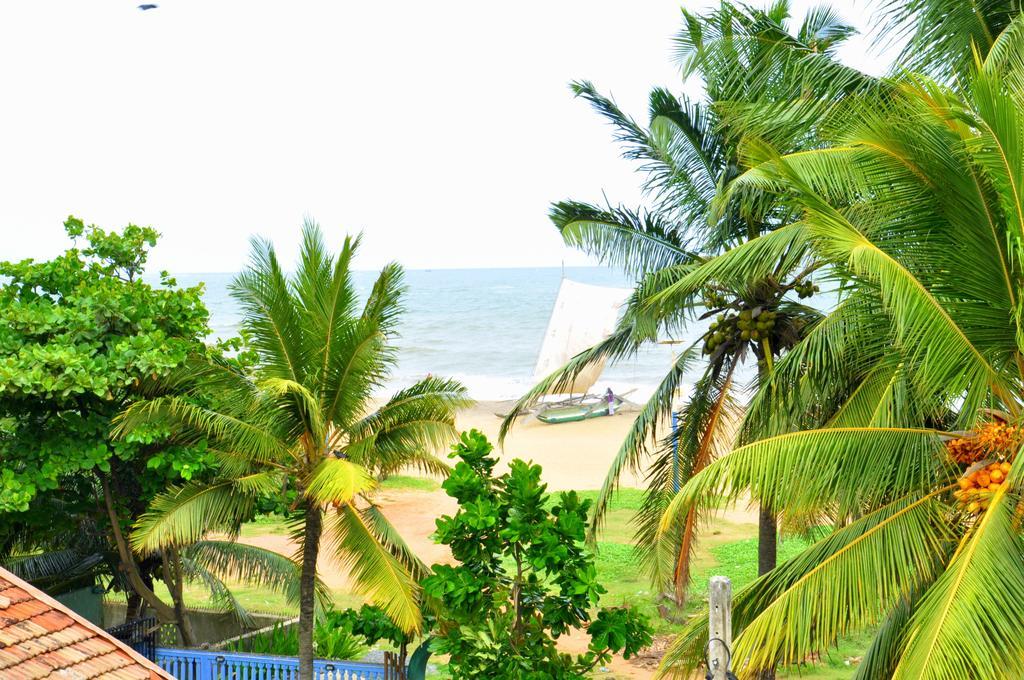Blumarine Guest House Negombo Szoba fotó