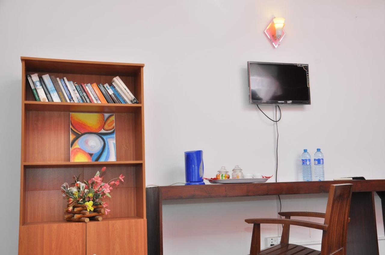 Blumarine Guest House Negombo Kültér fotó